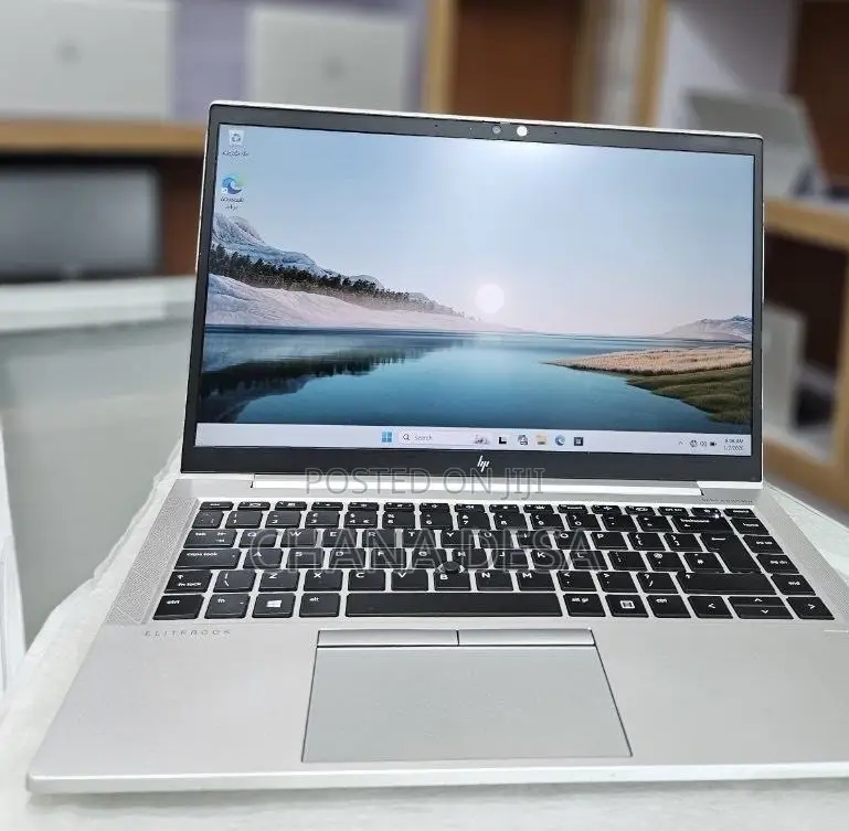 New Laptop HP EliteBook 840 G8 16GB Intel Core i7 SSD 512GB