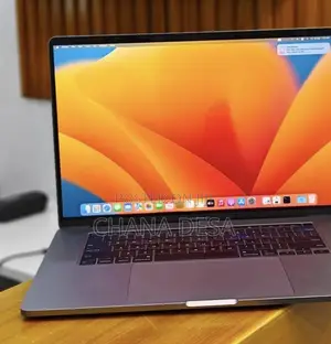 New Laptop Apple MacBook Pro 2019 16GB Intel Core i7 SSD 512GB