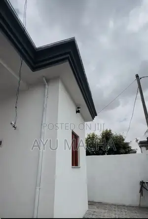 Furnished 3bdrm Villa in Yeka for sale