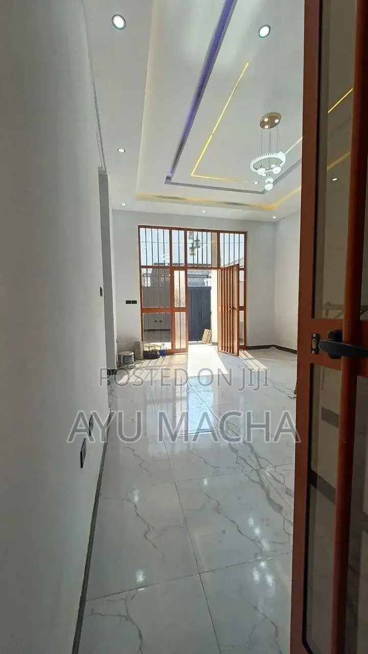 Furnished 3bdrm Villa in Yeka for sale