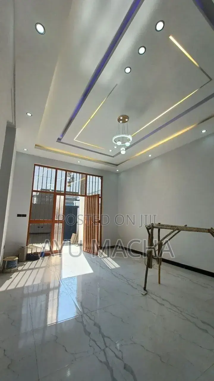 Furnished 3bdrm Villa in Yeka for sale