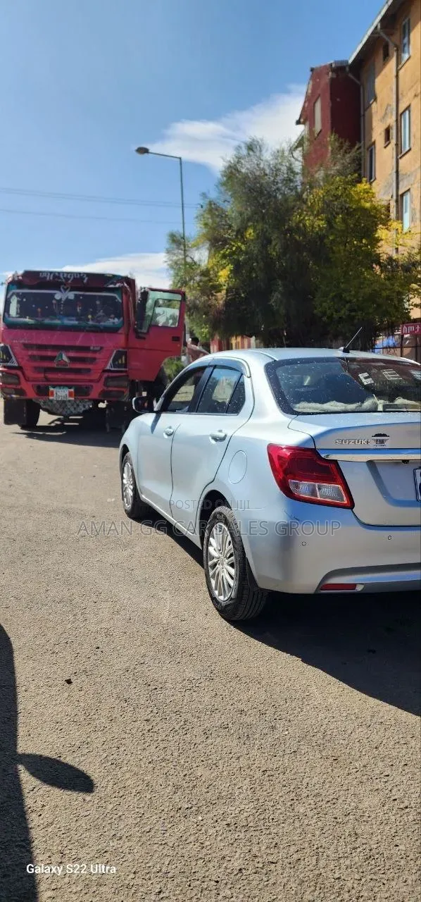 Suzuki Dzire 2024 Silver