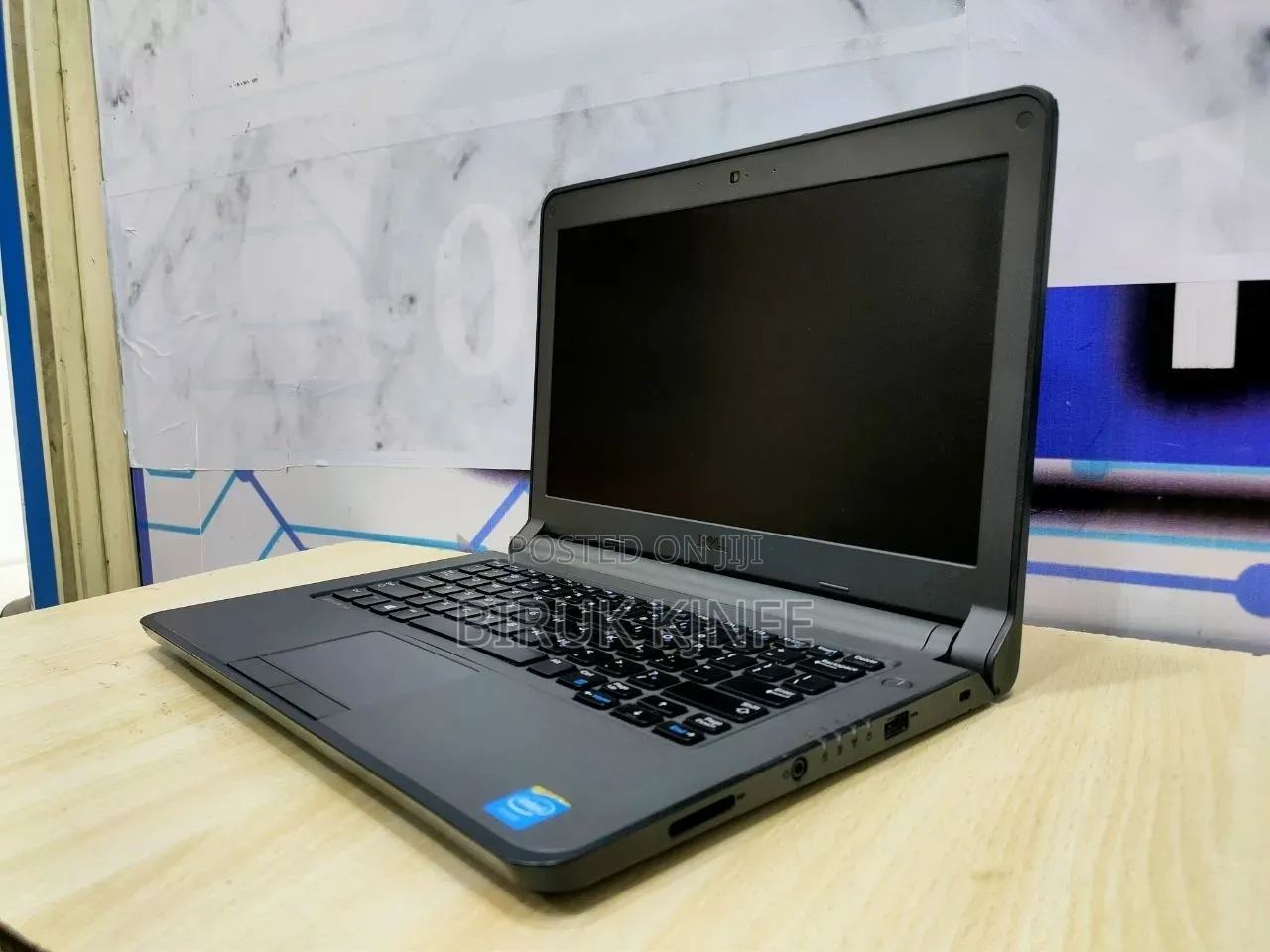 New Laptop Dell Latitude 13 3340 4GB Intel Celeron HDD 500GB