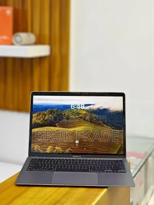 New Laptop Apple MacBook Air 2020 M1 8GB Apple M1 SSD 256GB