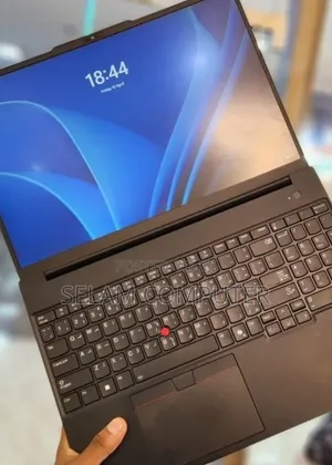 New Laptop Lenovo Thinkpad E16 G1 16GB Intel Core Ultra 7 SSD 512GB