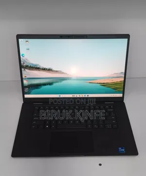 New Laptop Dell 16 Premium 32GB Intel Core i7 SSD 512GB