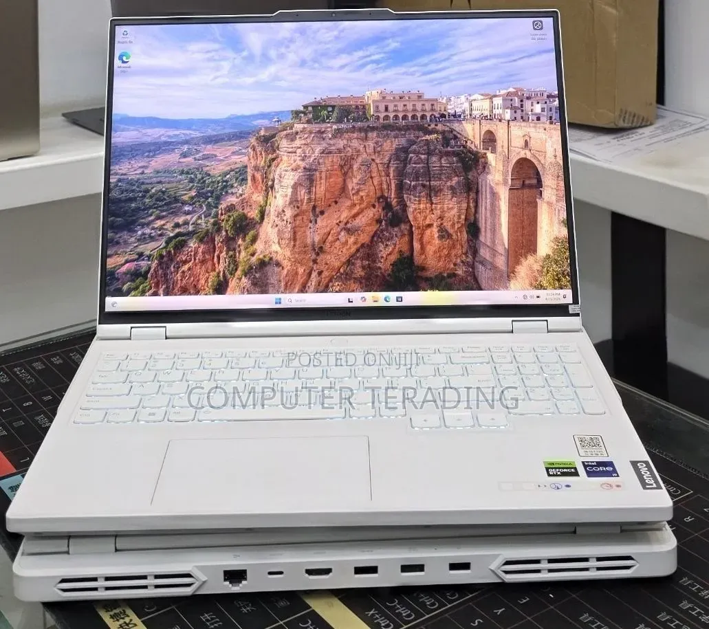 New Laptop Lenovo Legion 5 16GB Intel Core i9 SSD 1T