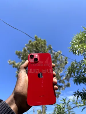 Apple iPhone 13 128 GB Red