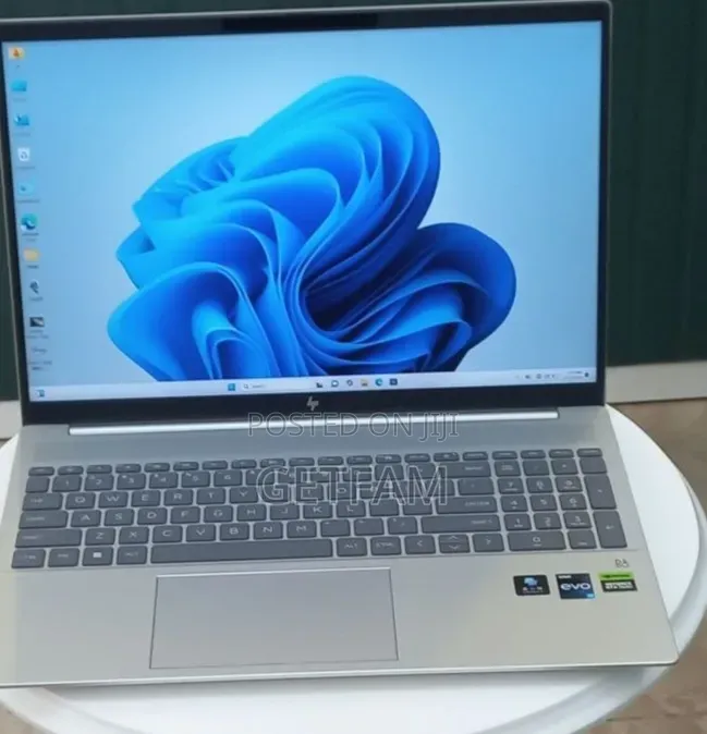 New Laptop HP Pavilion 15 16GB Intel Core i7 SSD 1T