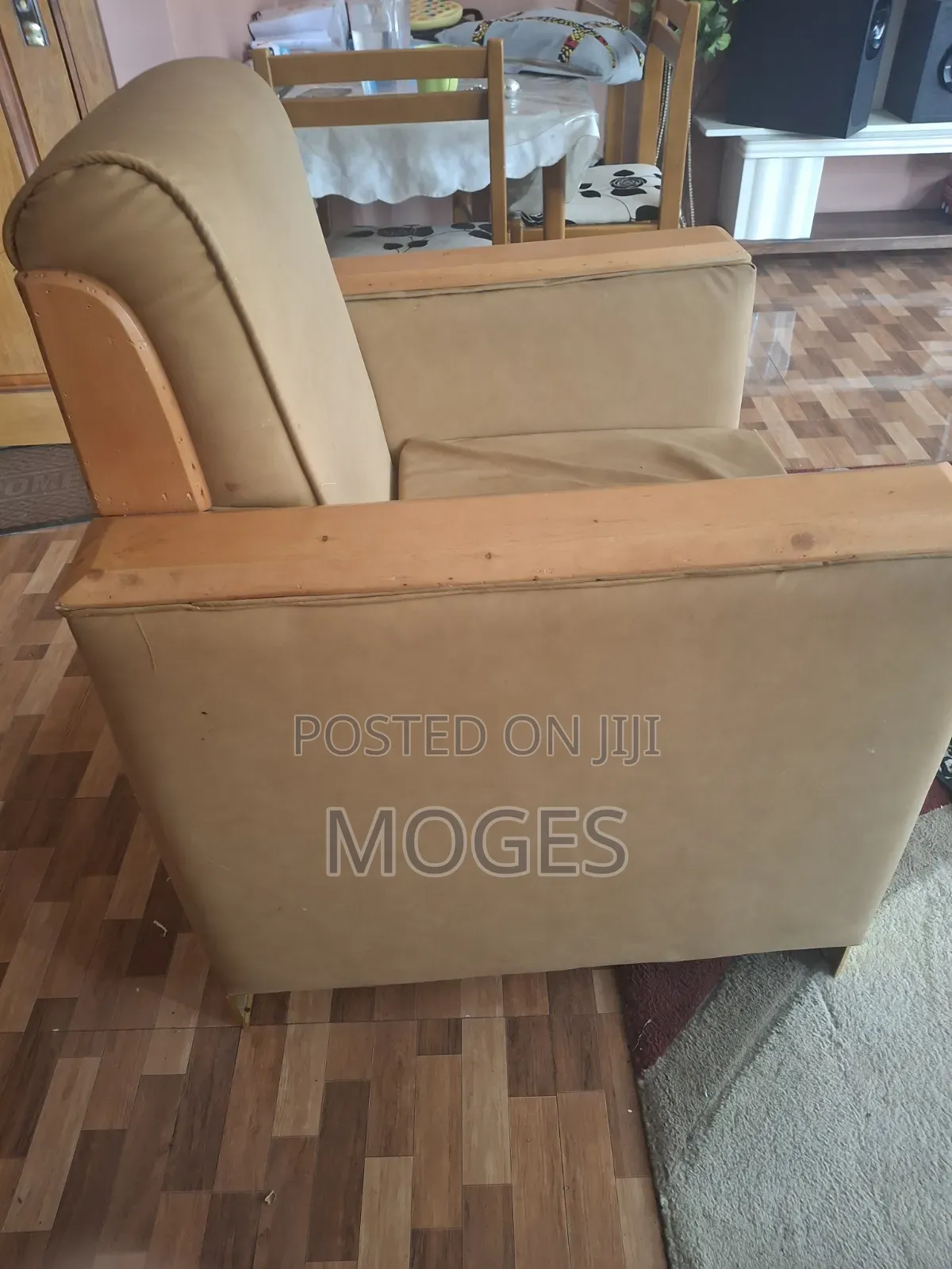 Singl Sofas