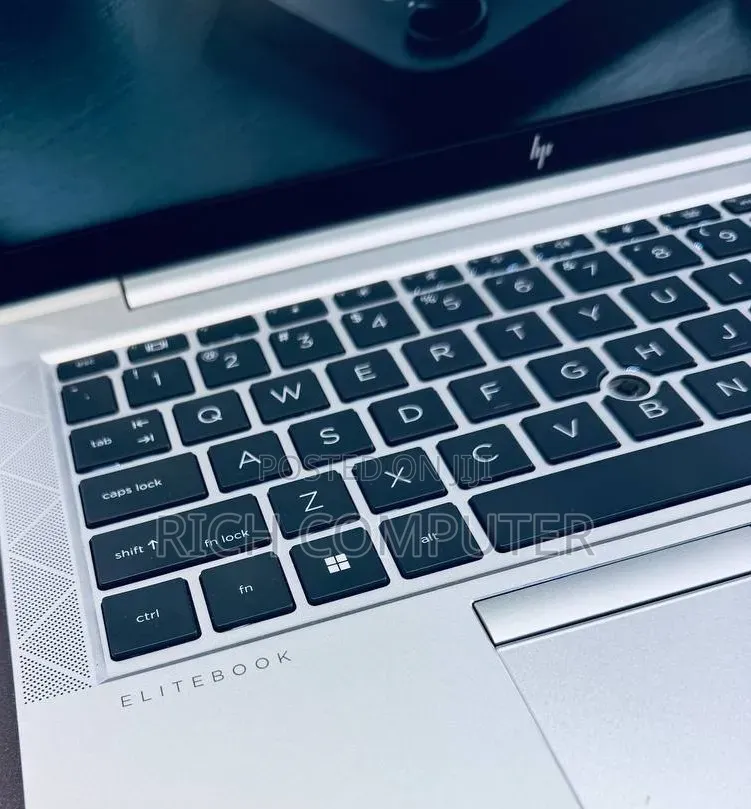 New Laptop HP EliteBook 840 G8 16GB Intel Core i7 SSD 512GB