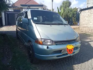 Toyota HiAce 1998 Silver