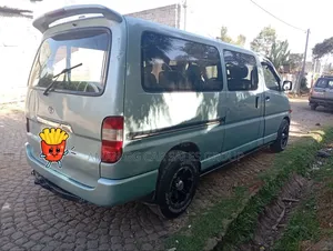 Toyota HiAce 1998 Silver