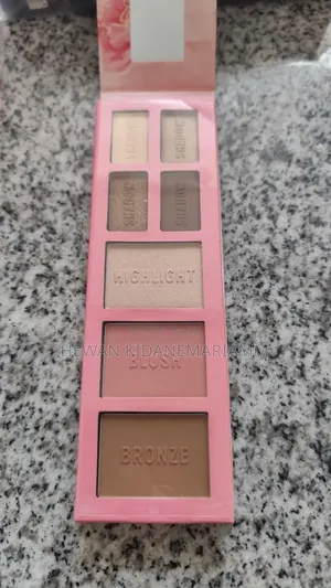 Eyeshadow Palette