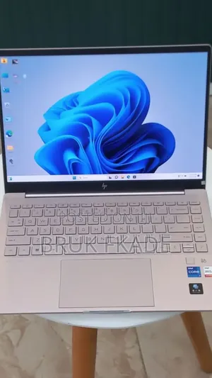 New Laptop HP Pavilion 14 16GB Intel Core i7 SSD 1T
