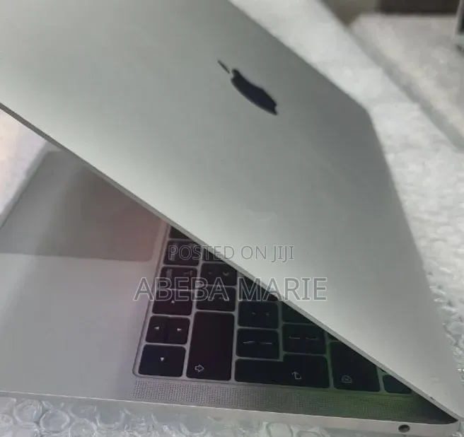 New Laptop Apple MacBook Air 2018 8GB Intel Core i5 SSD 128GB