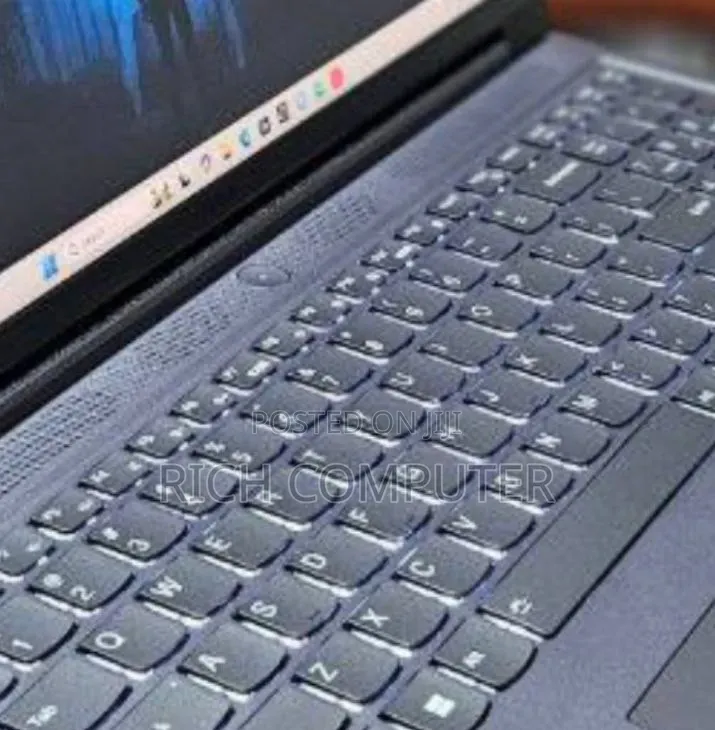 New Laptop HP EliteBook 830 G8 16GB Intel Core i5 SSD 512GB