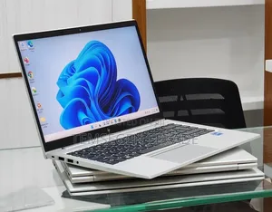 New Laptop HP EliteBook 830 G8 16GB Intel Core i5 SSD 512GB