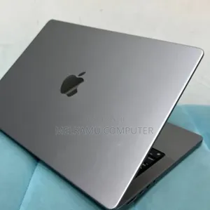 New Laptop Apple MacBook Pro M1 16GB Intel Core Ultra 5 SSD 1T