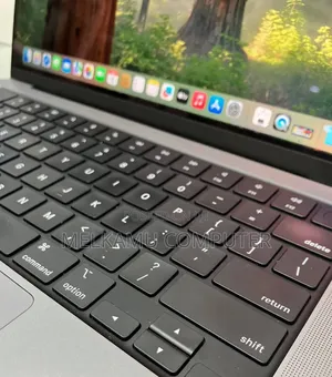 New Laptop Apple MacBook Pro M1 16GB Intel Core Ultra 5 SSD 1T