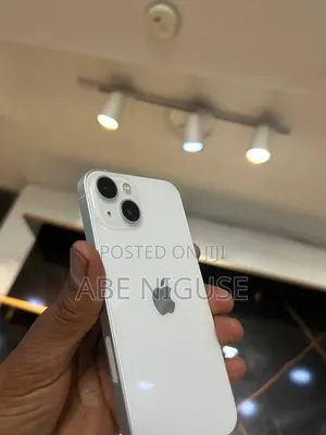 Apple iPhone 13 128 GB White