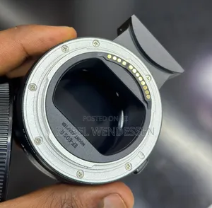Canon Ef-Eos R Lens Adapter .