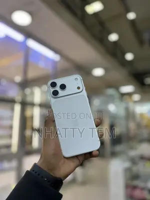 New Apple iPhone 17 Pro Max 256 GB Silver