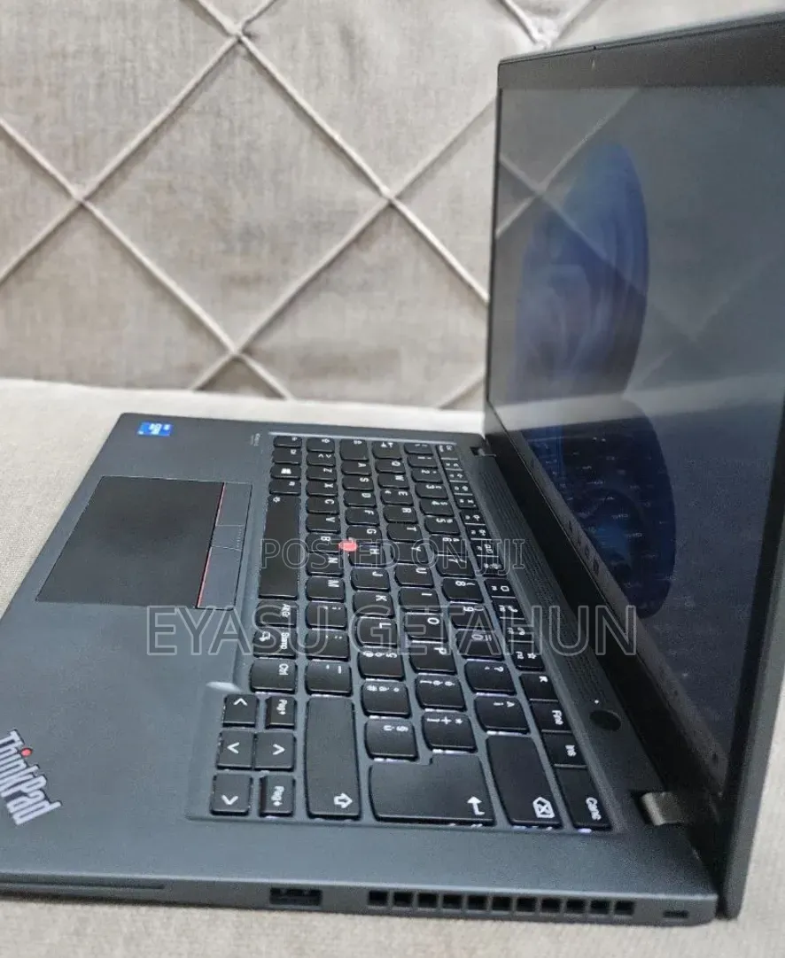 New Laptop Lenovo ThinkPad T14s G4 16GB Intel Core i7 SSD 512GB
