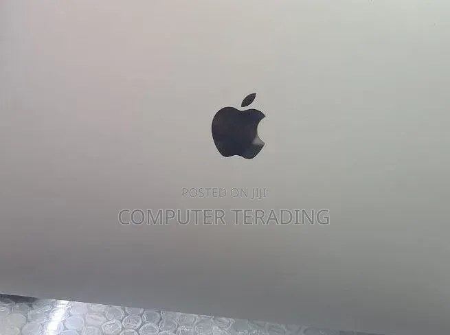 New Laptop Apple MacBook Air 2018 8GB Intel Core i5 SSD 128GB