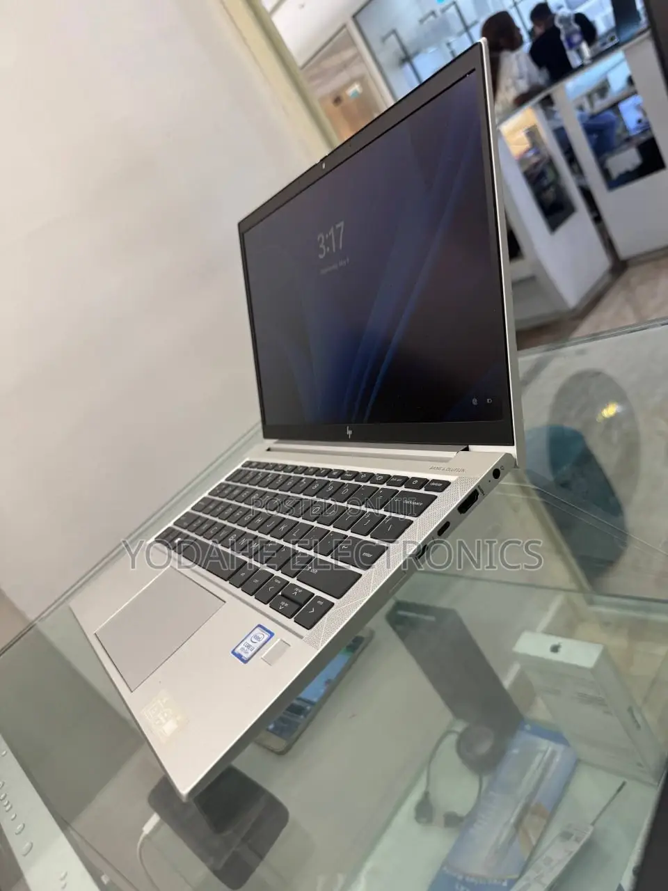 New Laptop HP EliteBook 830 G8 16GB Intel Core i7 SSD 512GB