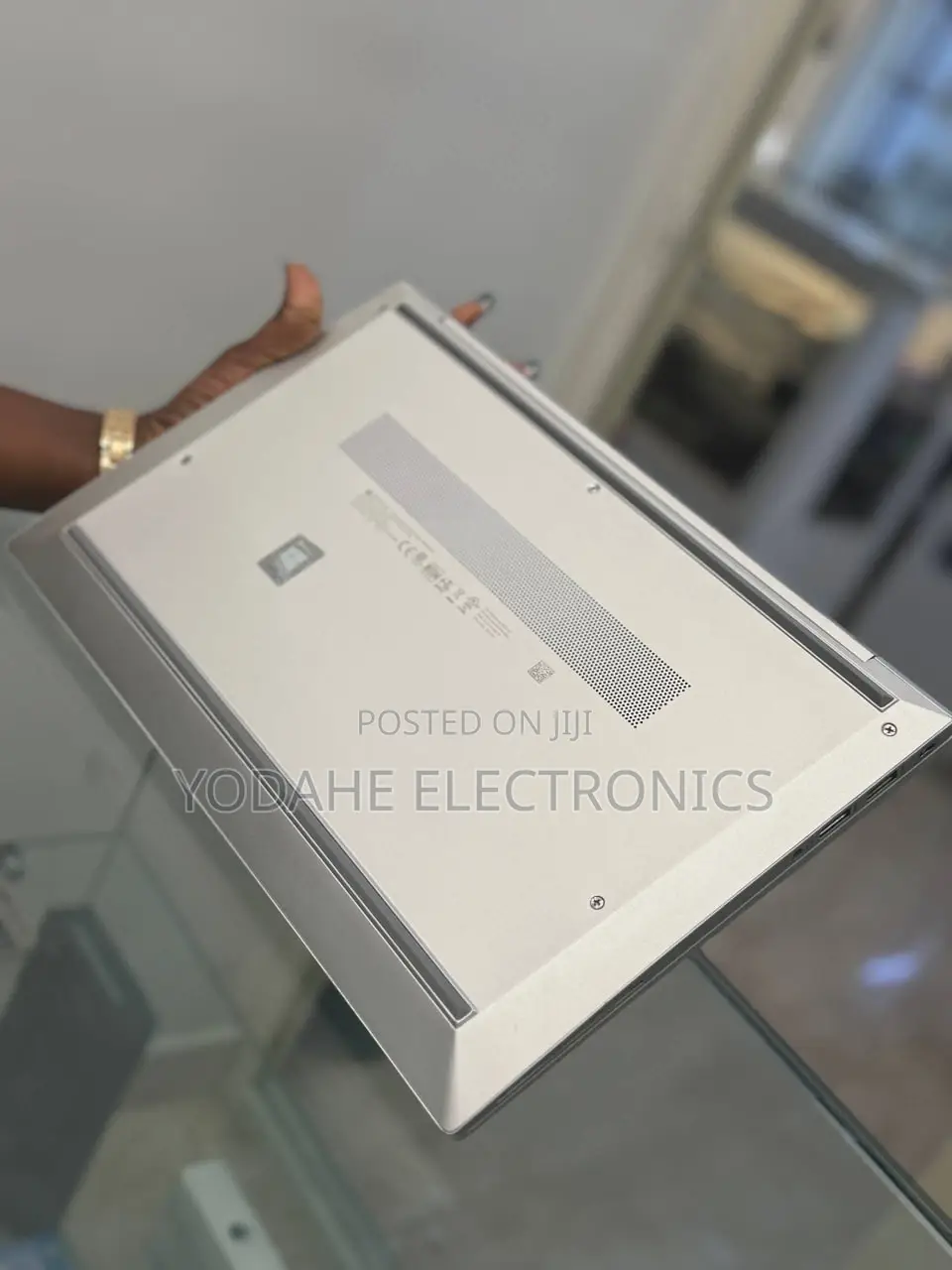 New Laptop HP EliteBook 830 G8 16GB Intel Core i7 SSD 512GB