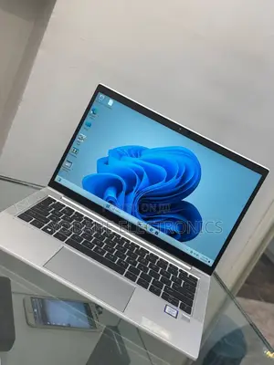 New Laptop HP EliteBook 830 G8 16GB Intel Core i7 SSD 512GB