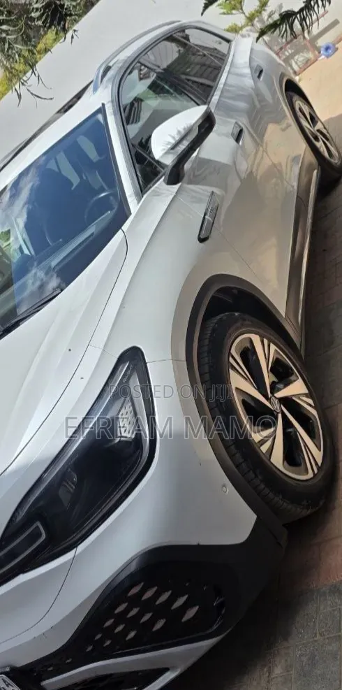 Volkswagen ID.6 2022 White