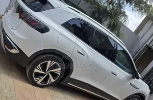 Volkswagen ID.6 2022 White