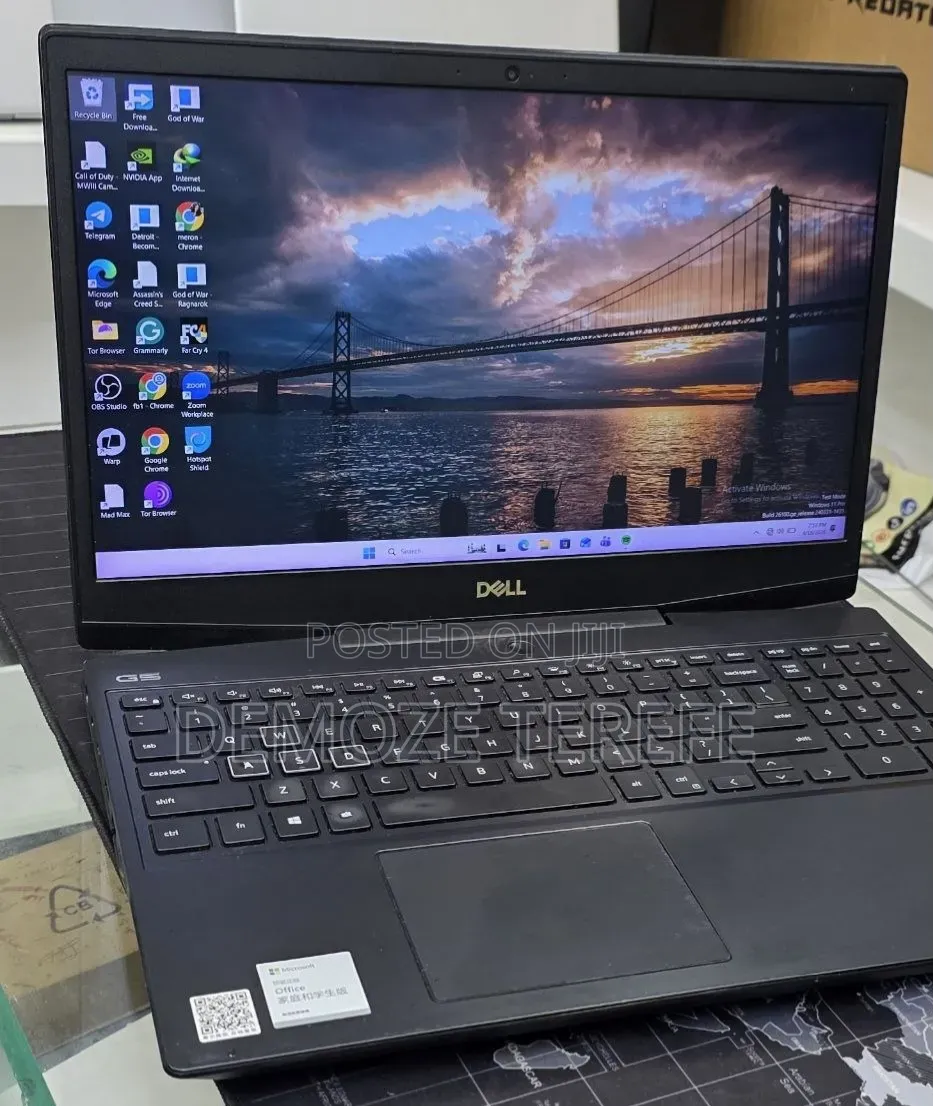New Laptop Dell XPS 15 32GB Intel Core i7 SSD 512GB