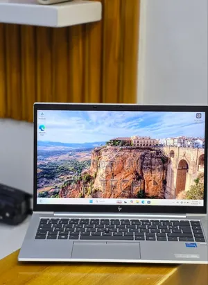 New Laptop HP EliteBook 840 G8 16GB Intel Core i5 SSD 512GB