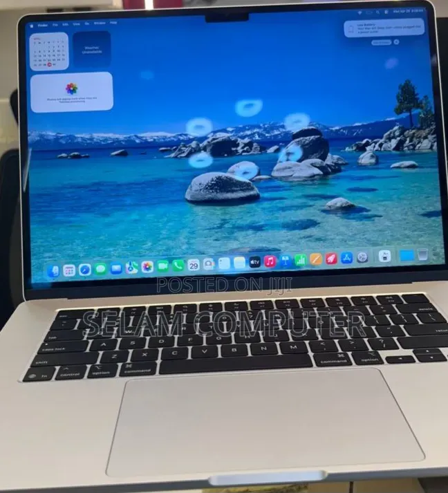 New Apple MacBook Pro 2023 M3 14-inch 24GB Intel Core M3 SSD 512GB