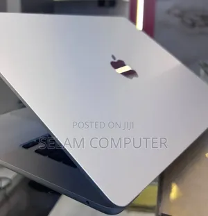 New Apple MacBook Pro 2023 M3 14-inch 24GB Intel Core M3 SSD 512GB