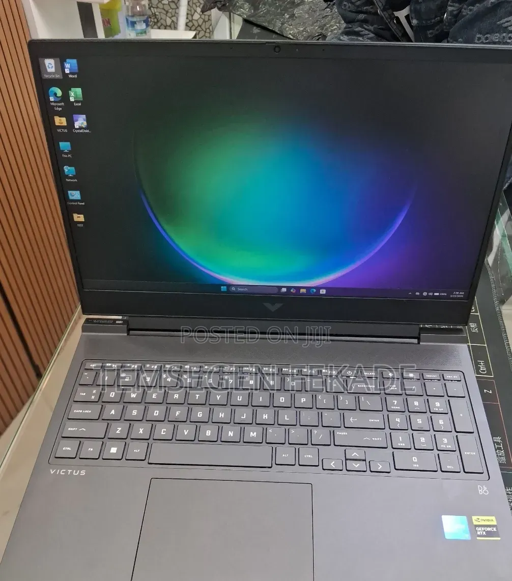New Laptop HP Victus 16 16GB Intel Core i7 SSD 1T