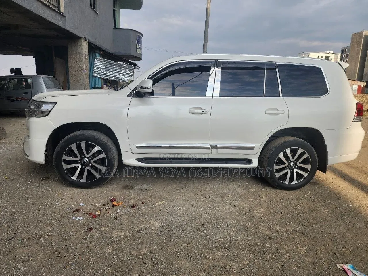 Toyota Land Cruiser 2012 White