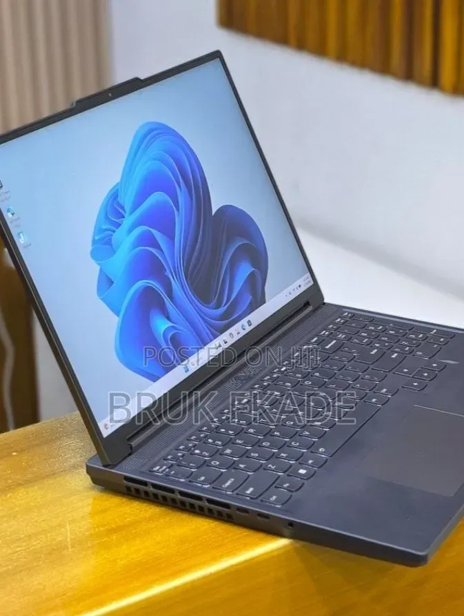 New Laptop Lenovo Legion 5 16GB Intel Core i7 SSD 1T