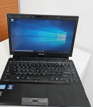 New Laptop Toshiba Satellite C55 4GB Intel Core i5 HDD 250GB