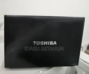 New Laptop Toshiba Satellite C55 4GB Intel Core i5 HDD 250GB