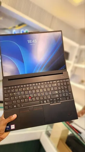 New Laptop Lenovo ThinkPad Yoga 16GB Intel Core Ultra 7 SSD 512GB