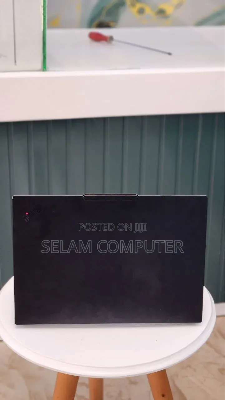New Laptop Lenovo ThinkPad Yoga 16GB Intel Core Ultra 7 SSD 512GB