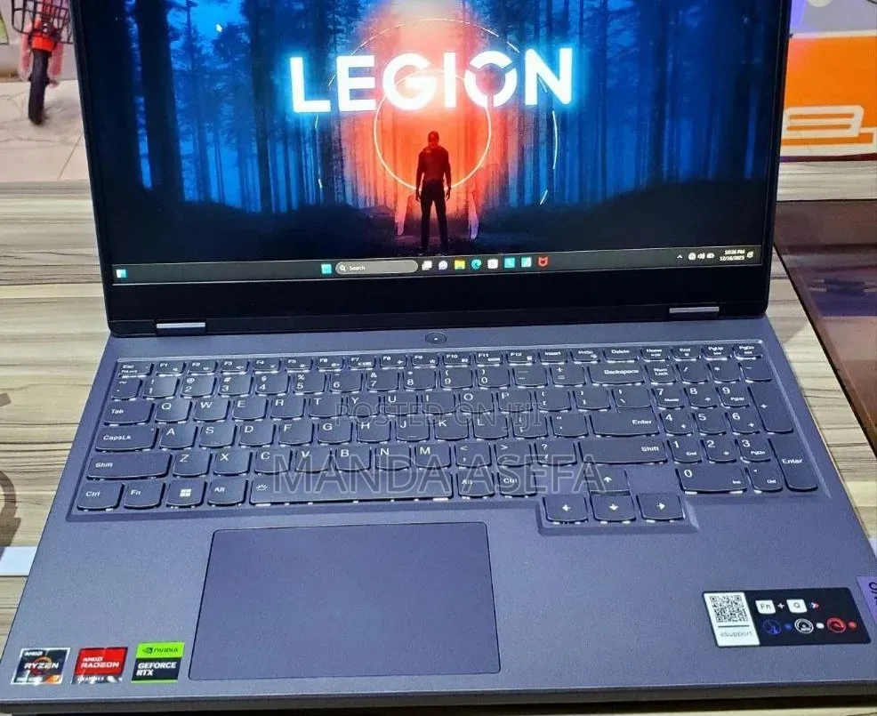 New Laptop Lenovo Legion 5 16GB AMD Ryzen 7 SSD 1T