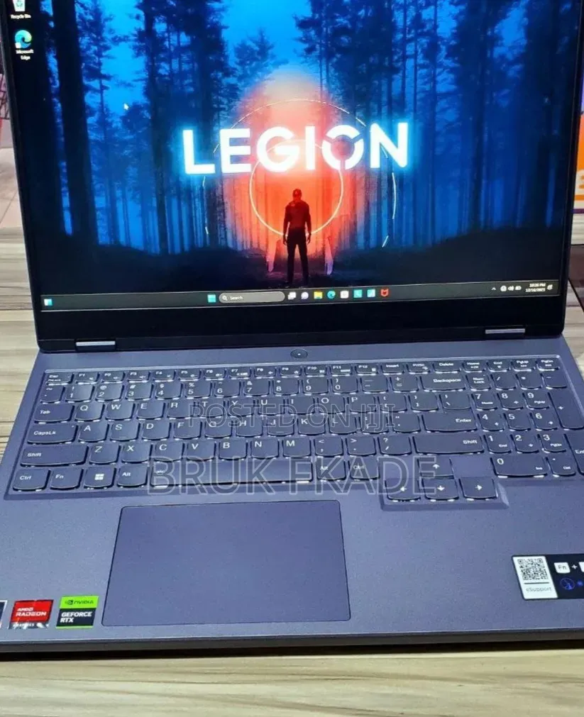 New Laptop Lenovo Legion 5 16GB AMD Ryzen 7 SSD 512GB