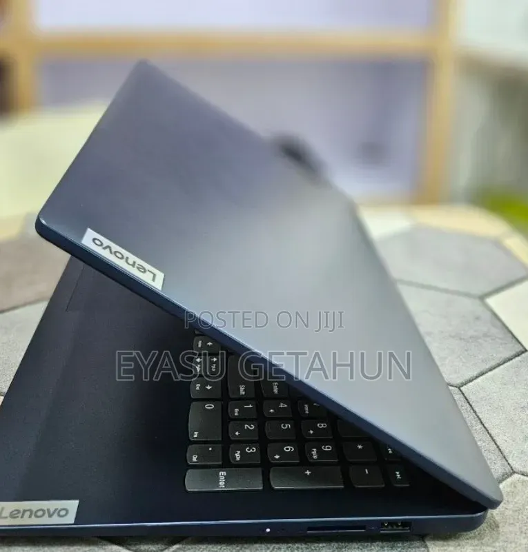 New Laptop Lenovo Ideapad 3 8GB AMD Ryzen 5 SSD 512GB