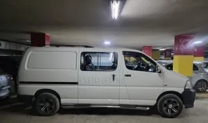Toyota HiAce 2011 White