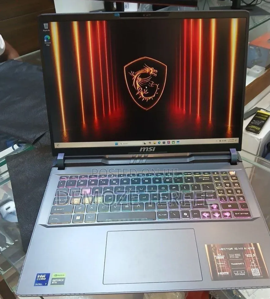 New Laptop MSI Vector 16 HX AI A2XWIG 16GB Intel Core Ultra 7 SSD 1T